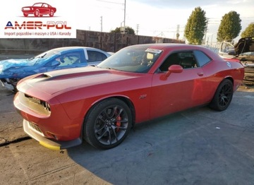 Dodge Challenger III 2015 Dodge Challenger SRT 392 2015 6.4L 6.4 Benzyna 485KM