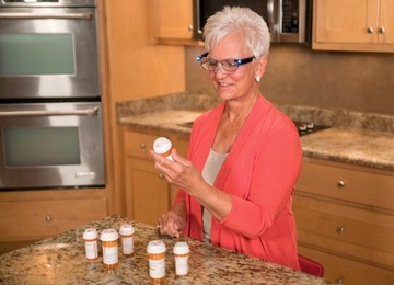 ЛУПА MAGIC VISION СО СВЕТОДИОДНОЙ ЛУПОЙ, ПЕРЕЗАРЯЖАЕМОЙ USB 180%