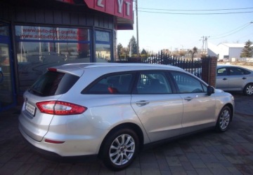 Ford Mondeo V Kombi 2.0 TDCi 150KM 2017 Ford Mondeo Ford Mondeo Salon PL 2.0 Diesel 150KM, zdjęcie 5