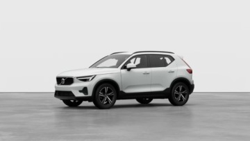 Volvo XC40 2026 VOLVO XC40 B3 CORE