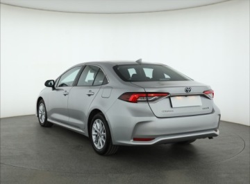 Toyota Corolla XII Sedan 1.8 Hybrid 122KM 2022 Toyota Corolla 1.8 Hybrid, Salon Polska, zdjęcie 3