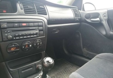 Opel Vectra B Sedan 1.8 16V ECOTEC 125KM 2001 Opel Vectra Opel Vectra 1.8 BenzynaLPG 125KM, zdjęcie 10