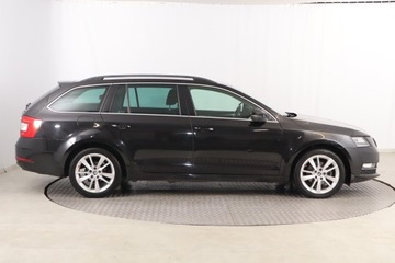 Skoda Octavia III Kombi Facelifting 2.0 TDI 150KM 2019 Skoda Octavia 2.0 TDI, Salon Polska, Klima, zdjęcie 5