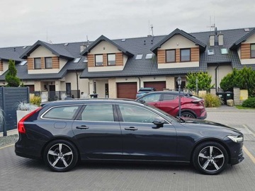 Volvo V90 II Kombi 2.0 D3 150KM 2017 Volvo V90 ___MOMENTUM 2.0D3 150KM FULL LED Virtual Skora Navi Kamera___Gwa, zdjęcie 29