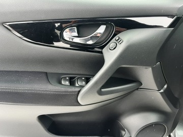 Nissan Qashqai II Crossover Facelifting 1.3 DIG-T  160KM 2020 Nissan Qashqai Navi /Kamera 360 /Panorama, zdjęcie 32