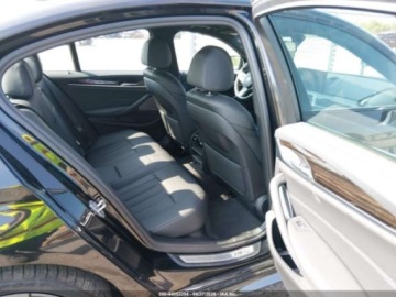 BMW Seria 5 G90-91 2023 BMW Seria 5 2023 BMW 530E XDRIVE 2.0 Hybryda Plug-in 181KM, zdjęcie 8