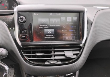 Peugeot 2008 I SUV Facelifting 1.2 PureTech 110KM 2017 Peugeot 2008 2017r, 1.2 Benzyna 110KM. Uszkodzony przod. Jezdzi 1.2 110KM, zdjęcie 14