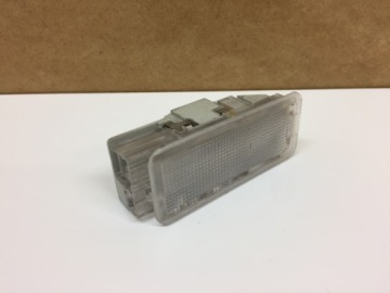 ОСВЕЩЕНИЕ КАБИНЫ PEUGEOT RIFTER