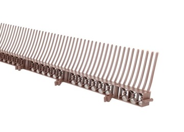 Карнизный гребешок с решеткой «воробейник», коричневый 8017