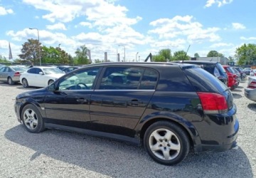 Opel Signum 1.9 CDTI ECOTEC 150KM 2005 Opel Signum Opel Signum 1.9 Diesel 150KM, zdjęcie 2