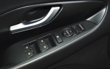 Hyundai i30 III Hatchback 1.4 MPI 100KM 2019 HYUNDAI i30 1.4 MPI 100 KM, zdjęcie 29