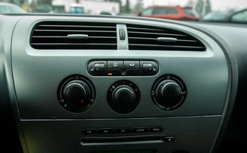 Seat Leon II 1.6 MPI 102KM 2006 Seat Leon 1.6 MPI 102KM Kliamtyzacja duzy ekran nowe hamulce po seriwise, zdjęcie 2