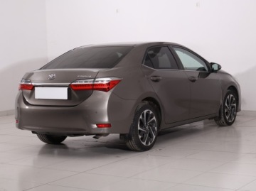 Toyota Corolla XI Sedan 1.6 Valvematic 132KM 2016 Toyota Corolla 1.6 Valvematic, Salon Polska, zdjęcie 4