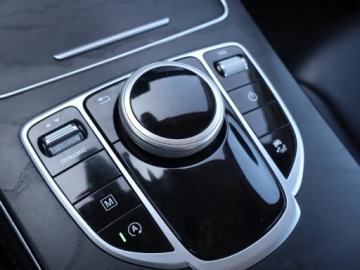 Mercedes GLC C253 SUV 2.1 220 d 170KM 2019 Mercedes GLC GLC 220 d 4MATIC, Salon Polska, zdjęcie 15