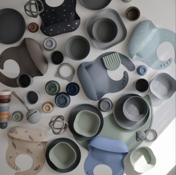 Регулируемый силиконовый нагрудник MUSHIE Dave Grey