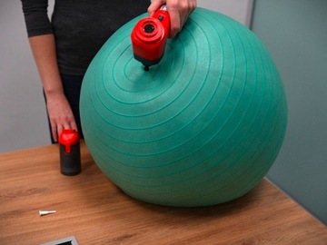 YATO ODKURZACZ SAMOCHODOWY BEZPRZEWODOWY RĘCZNY MINI DMUCHAWA 100W 15kPa