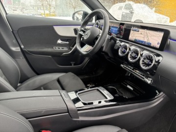 Mercedes Klasa A W177/V177 2025 Mercedes-Benz A 250 Hybryda / AMG Line/ Panorama/, zdjęcie 17