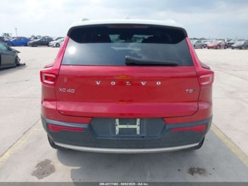 Volvo XC40 Crossover 2.0 T5 247KM 2019 Volvo XC 40 2019 VOLVO XC40 T5 MOMENTUMT5 R-DESIGN 2.0 Benzyna 247KM, zdjęcie 5