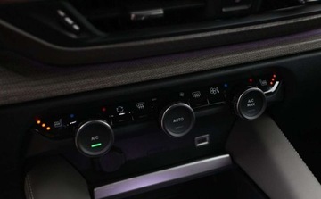 Citroen C5 III 2023 Citroen C5X C5 X 1.6 PHEV 225 Shine Pack EAT8 najbogatszy gwarancja fvat23, zdjęcie 20