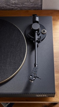 JBL SPINNER BT ЧЕРНО-ОРАНЖЕВЫЙ С BLUETOOTH, ВЫДАЮЩИЙСЯ, СТИЛЬНЫЙ И СОВРЕМЕННЫЙ