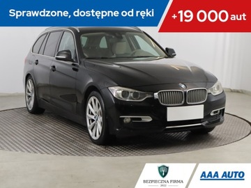 BMW Seria 3 E90-91-92-93 Touring E91 2.0 320d 184KM 2012 BMW 3 320 d, 181 KM, Automat, Skóra, Navi, Xenon