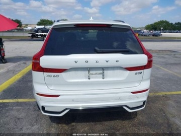 Volvo XC60 II 2024 Volvo XC 60 B5 Plus Dark Theme 2024 2.0l 2.0 Benzyna 247KM, zdjęcie 4