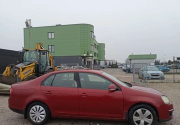 Volkswagen Jetta V 1.6 102KM 2006 Volkswagen Jetta Volkswagen Jetta 1.6 Benzyna 102KM, zdjęcie 4