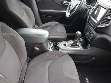 Jeep Cherokee V Terenowy 2.0 MJD 170KM 2015 Jeep Cherokee 2.0 MultiJet, 167 KM, 4X4, Automat, zdjęcie 7