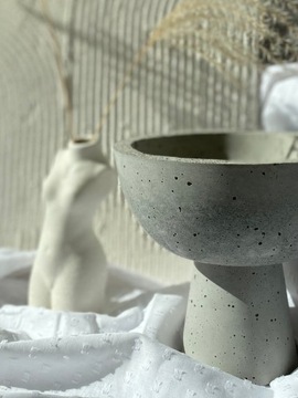 БЕТОННЫЙ ЦВЕТОЧНЫЙ ГОРШОК, БЕТОННАЯ ЧАША, круглый, высота 27