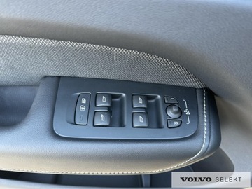 Volvo XC60 II Crossover Plug-In Facelifting 2.0 T8 455KM 2024 Volvo XC 60 XC60 T8 Plug-In Hybrid AWD 455KM Black, zdjęcie 18