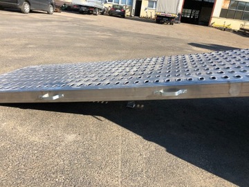 Пандус Inrun, грузоподъемность 2500 кг.