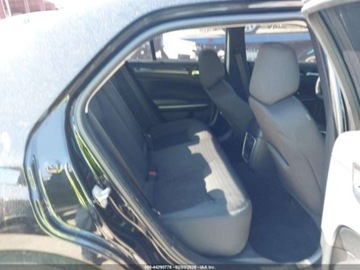 Chrysler 300C II 2023 Chrysler 300 Touring 2023 3.6 Benzyna 292KM, zdjęcie 13