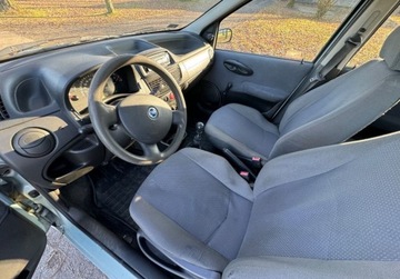 Fiat Punto II Hatchback 1.2 i 60KM 2003 Fiat Punto Lift, nowe badanie techniczne, nowe hamulce 1.2 Benzyna 60KM, zdjęcie 5