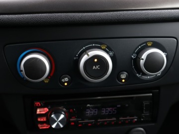 Renault Megane III Grandtour Facelifting 2013 1.2 Energy TCe 115KM 2016 Renault Megane 1.2 TCe, Klima, Tempomat,ALU, zdjęcie 17