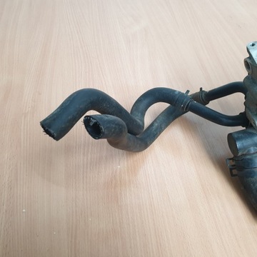 КОРПУС ТЕРМОСТАТА ВОДЯНОЙ ШЛАНГ HYUNDAI IX35 2012 г.