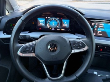Volkswagen Golf VIII Hatchback 1.0 TSI 110KM 2021 Volkswagen Golf GolfVIII Jak Nowy Led Navi Grzany Fotel Virtual Cocpit Par, zdjęcie 21