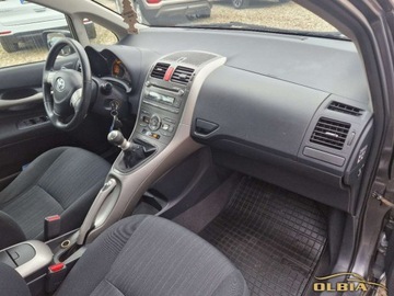 Toyota Auris I Hatchback 5d Facelifting 2.0 D-4D DPF 126KM 2009 Toyota Auris 2.0 D D-4D Soul Zarejestrowana Ladna 2.0 Diesel 126KM, zdjęcie 4