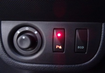 Dacia Sandero II Hatchback 5d TCe  90KM 2014 Dacia Sandero Bezwypadkowa Serwisowana 1-Wlasciciel Tablet Navi Pdc Tempom, zdjęcie 21