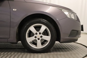 Chevrolet Cruze Hatchback 5d 1.6 16V DOHC 124KM 2011 Chevrolet Cruze 1.6 i 16V, Salon Polska, Klima, zdjęcie 14