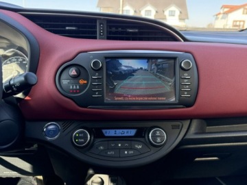 Toyota Yaris III Hatchback 5d Facelifting 2017 1.5 Hybrid 100KM 2018 Toyota Yaris Hybrid*Tylko 51000km*, zdjęcie 16