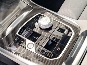 BMW X5 G05 SUV Facelifting 3.0 30d 298KM 2025 BMW X5 xDrive30d Sport Suv 3.0 (298KM) 2025, zdjęcie 9