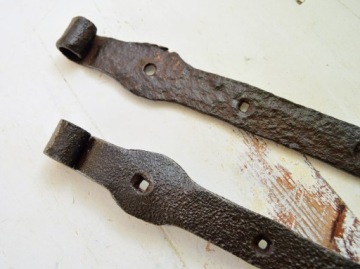 Старые оригинальные фитинги - ворота /дверные петли