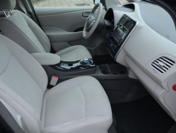 Nissan Leaf I Hatchback 5d Elektryczny 109KM 2012 Nissan Leaf 24 kWh, Automat, Navi, Klima, zdjęcie 8