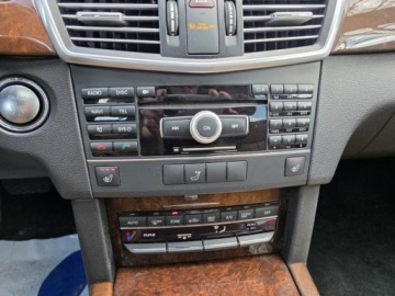 Mercedes Klasa E W212 Kombi 350 4MATIC 272KM 2011 MERCEDES E 350 4MATIC, V6 3.5l 272KM Przebieg: 194,588km Dokumentacja, zdjęcie 15