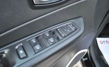 Renault Captur I Crossover 0.9 Energy TCe 90KM 2017 Renault Captur LIFT Benzyna Klimatyzacja Nawigacja Benzyna 90KM, zdjęcie 18