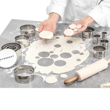 ZESTAW FORM DO WYCINANIA 12 SZT FORGAST FG11235