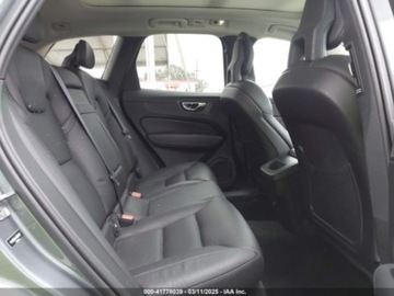 Volvo XC60 II Crossover T5 250KM 2018 Volvo XC 60 2018 VOLVO XC60 T5 MOMENTUM 2.0 Benzyna 250KM, zdjęcie 8