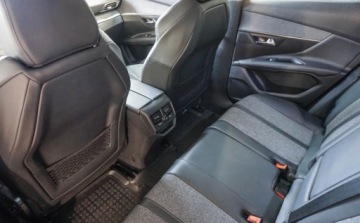 Peugeot 3008 II Crossover 1.2 PureTech 130KM 2019 Peugeot 3008 Peugeot 3008 1.2 130 KM Allure Pack 1.2 Benzyna 130KM, zdjęcie 25