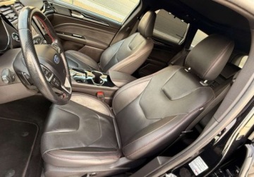 Ford Mondeo V Kombi Facelifting 2.0 EcoBlue 190KM 2019 Ford Mondeo ST LINE AWD 4x4 190Ps 8biegow MaxyMalneWyposazenie PoPelnymSer, zdjęcie 23