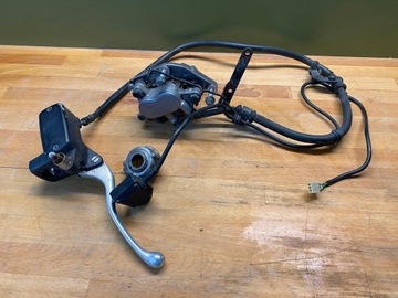Kompletny hamulec przedni Honda VT 750 c2